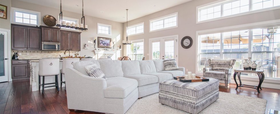 Benefits of Buying Roller Blinds Online